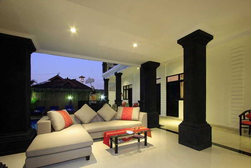 Kubu Anyar Hotel