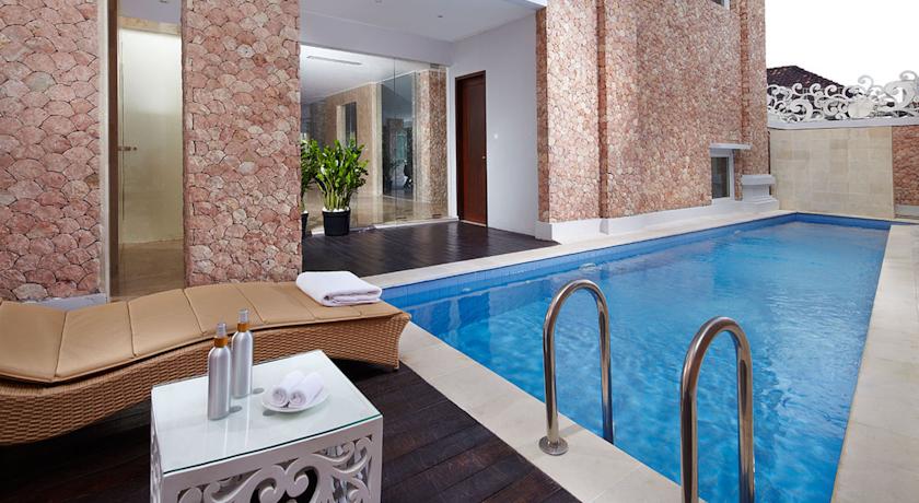 Kuta Angel Hotel Luxurious Living