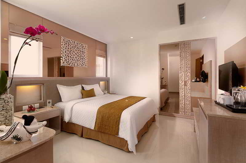 Kuta Angel Hotel Luxurious Living