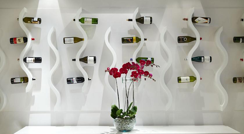 Kuta Angel Hotel Luxurious Living