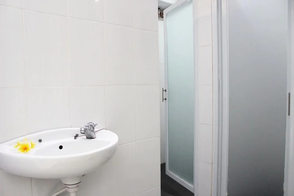 Kuta Beach Hostel