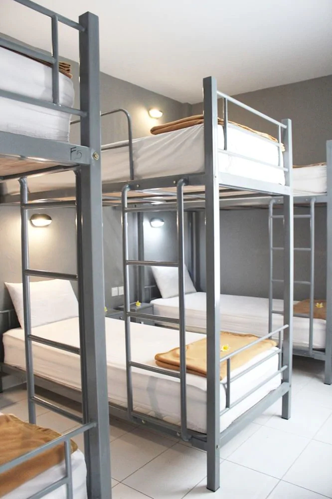 Kuta Beach Hostel