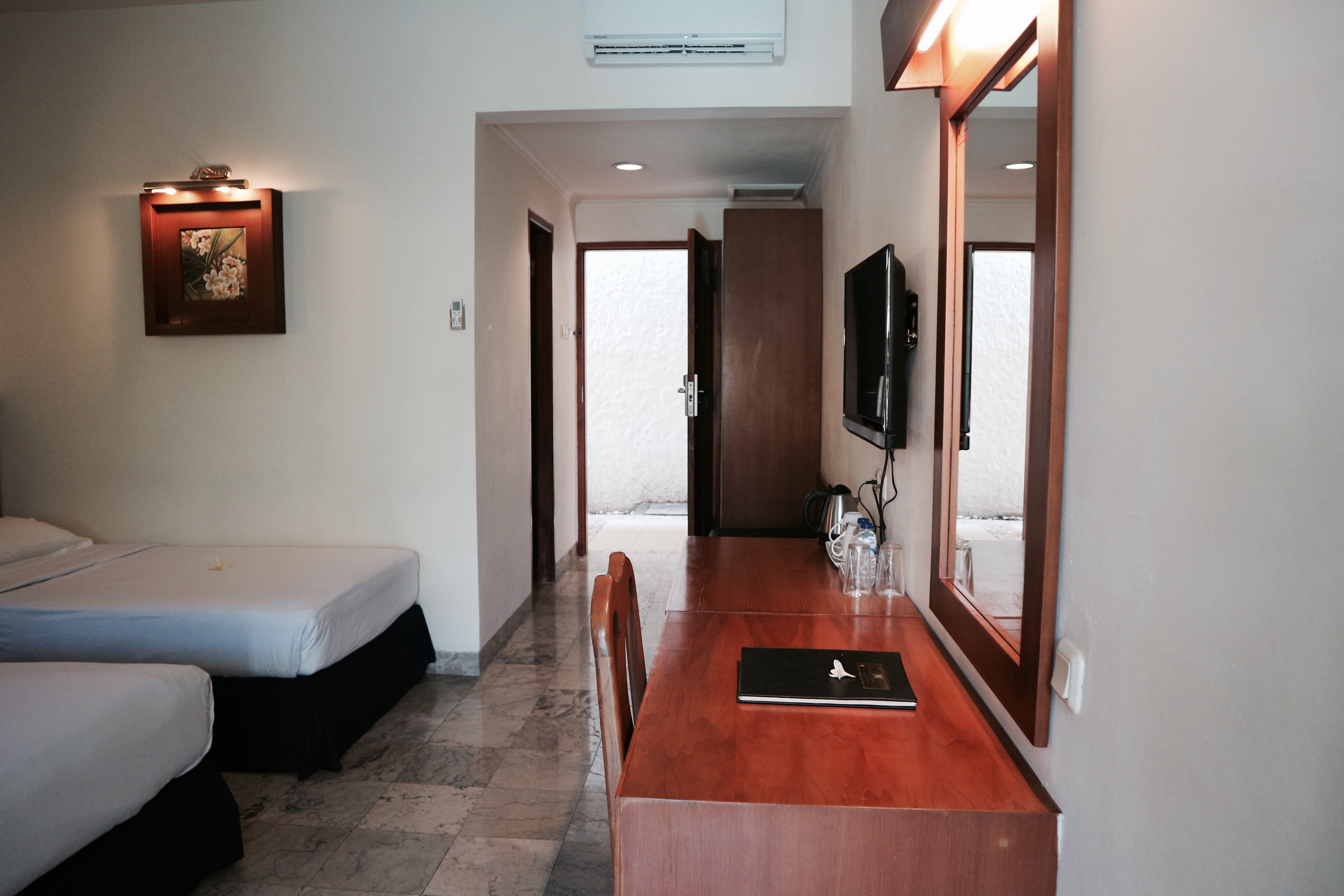 Kuta Lagoon Resort
