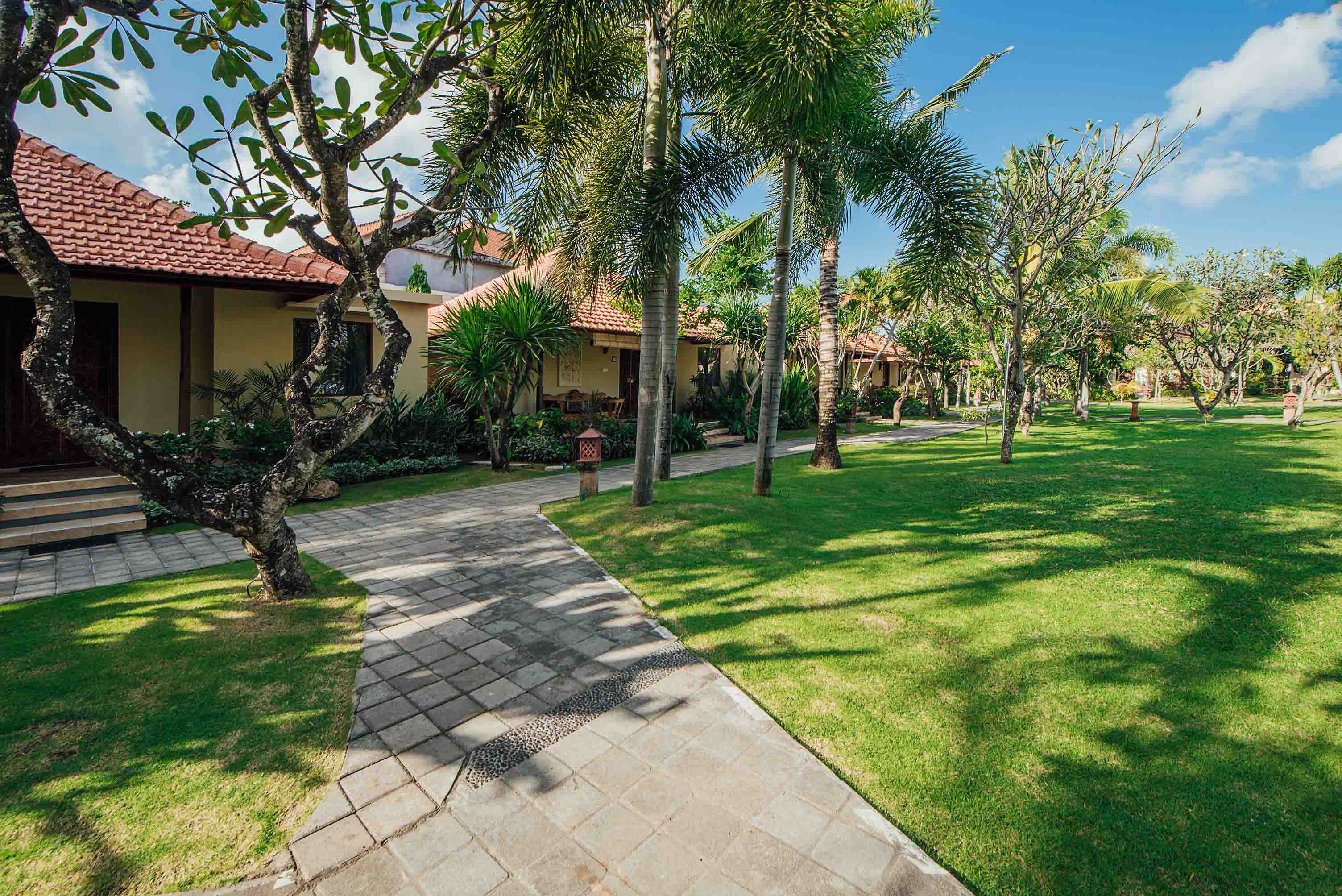 Kuta Puri Bungalows Villas & Resort