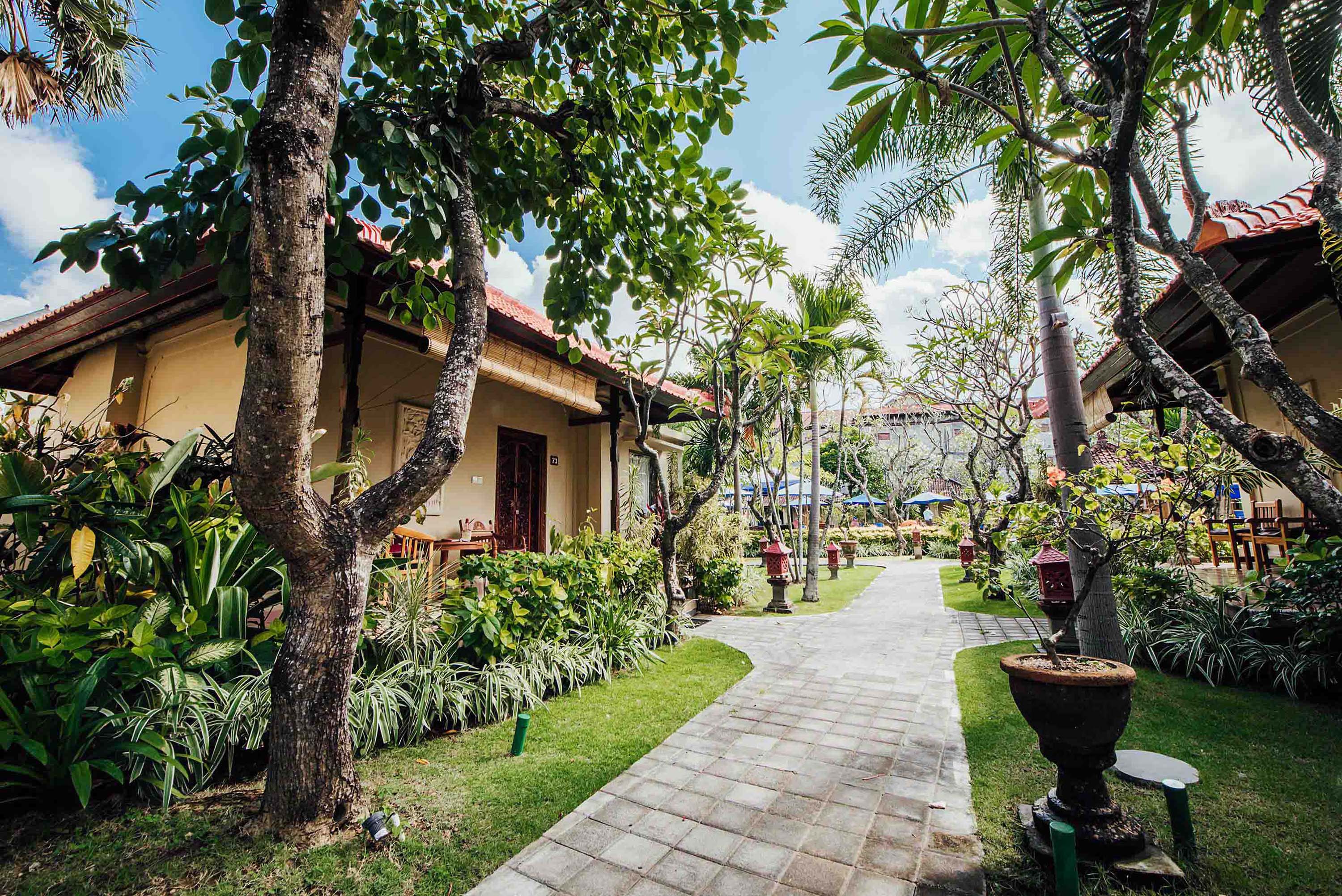 Kuta Puri Bungalows Villas & Resort