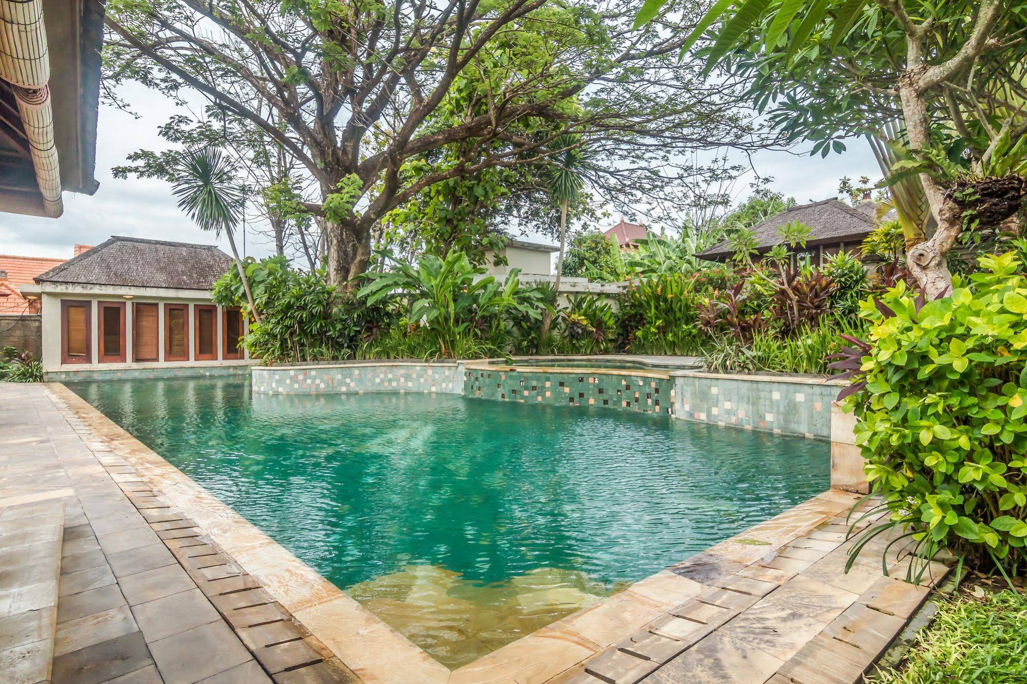 Kyriad Villa & Hotel Seminyak by ZEN Rooms