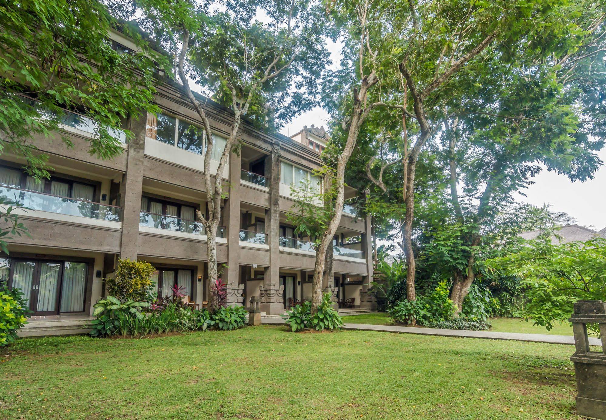 Kyriad Villa & Hotel Seminyak by ZEN Rooms