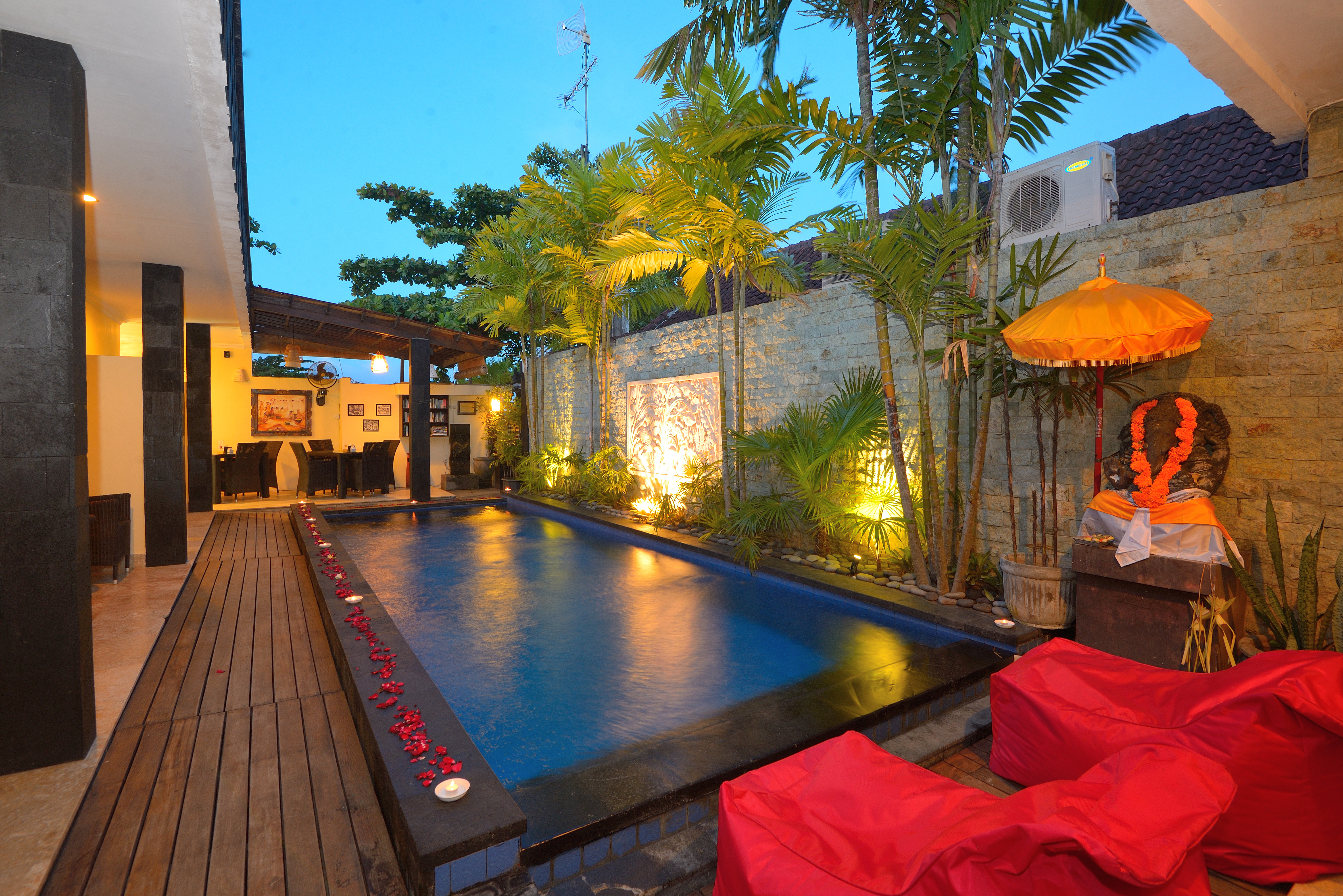 Andari Legian Hotel