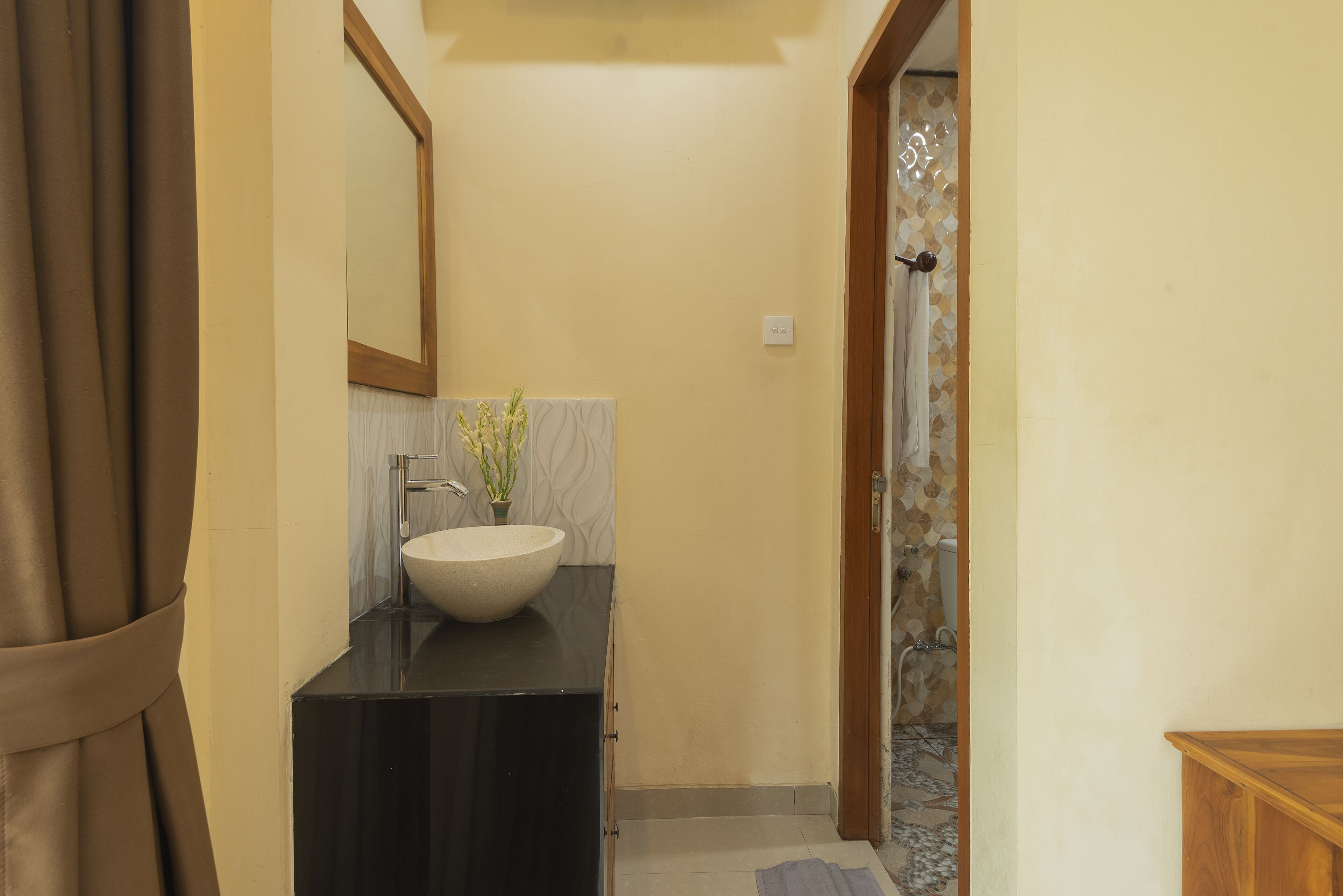 Liliy Guest House Legian
