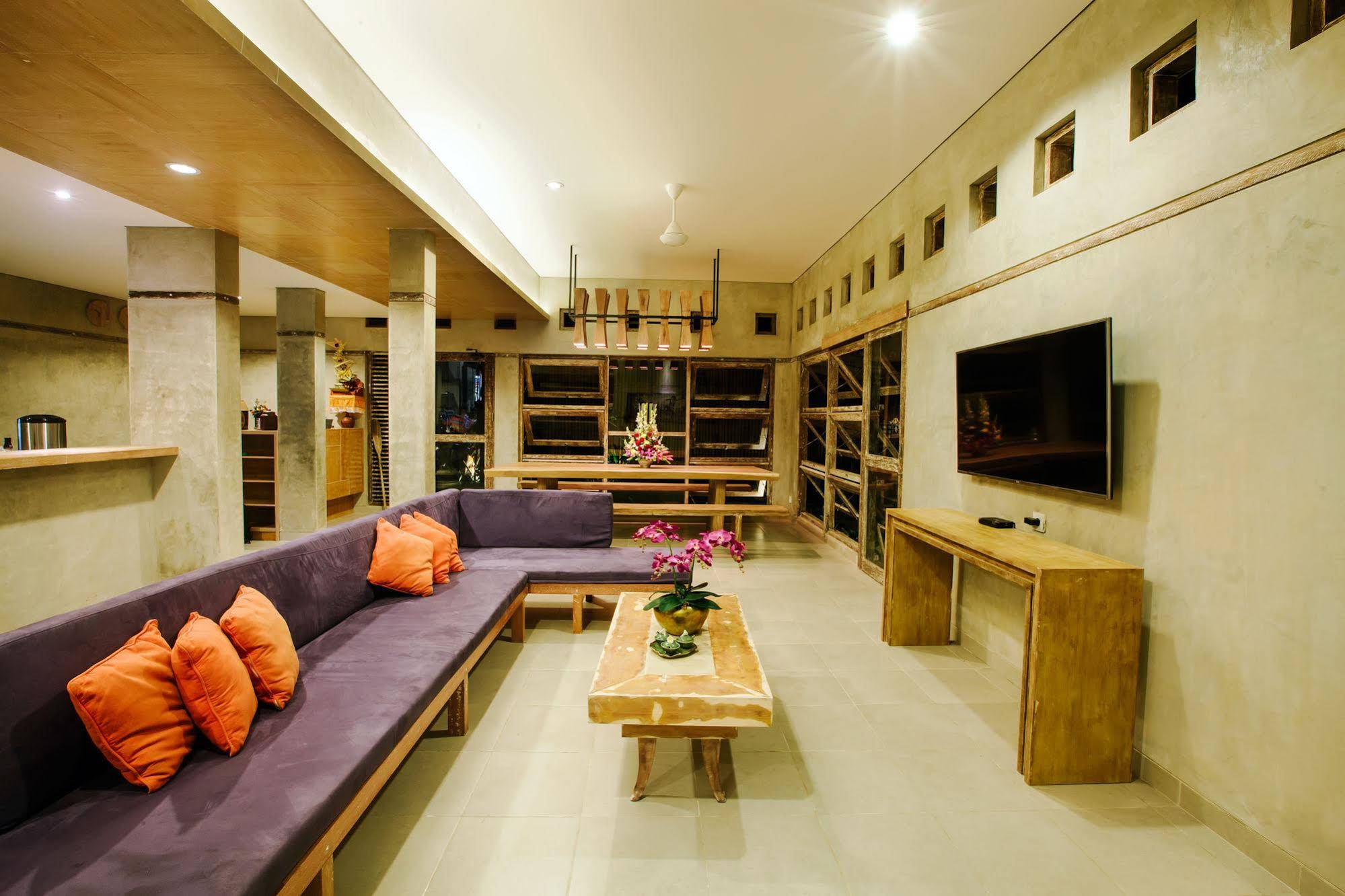 Lokal Bali Hostel