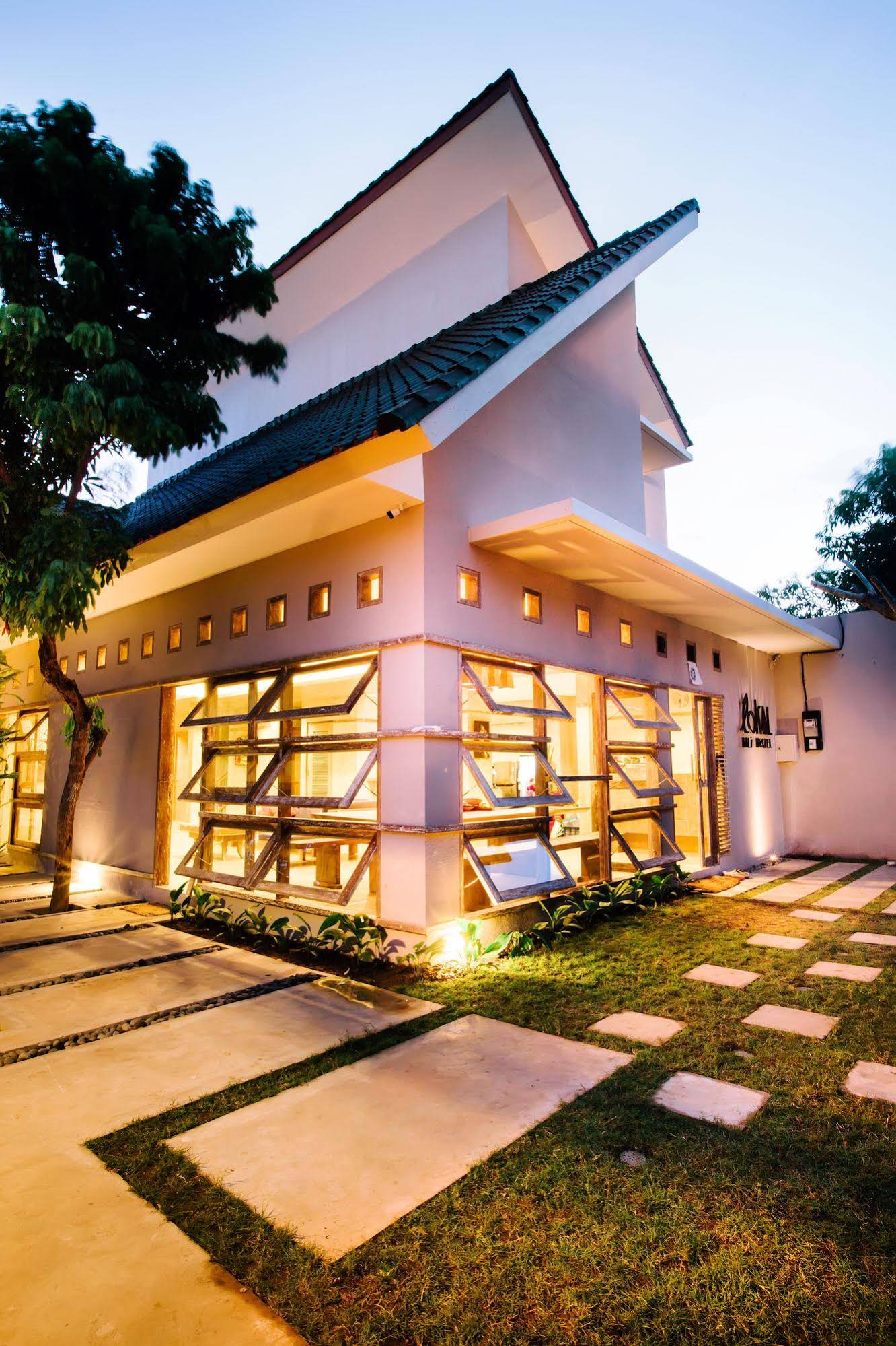 Lokal Bali Hostel