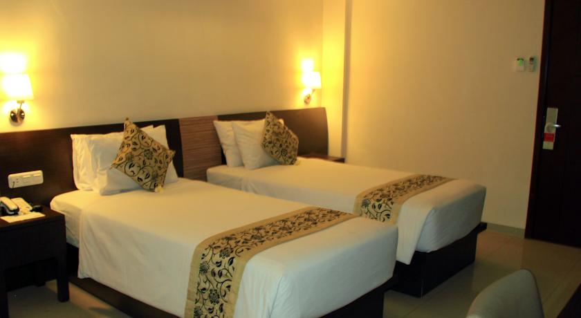 Losari Hotel Sunset