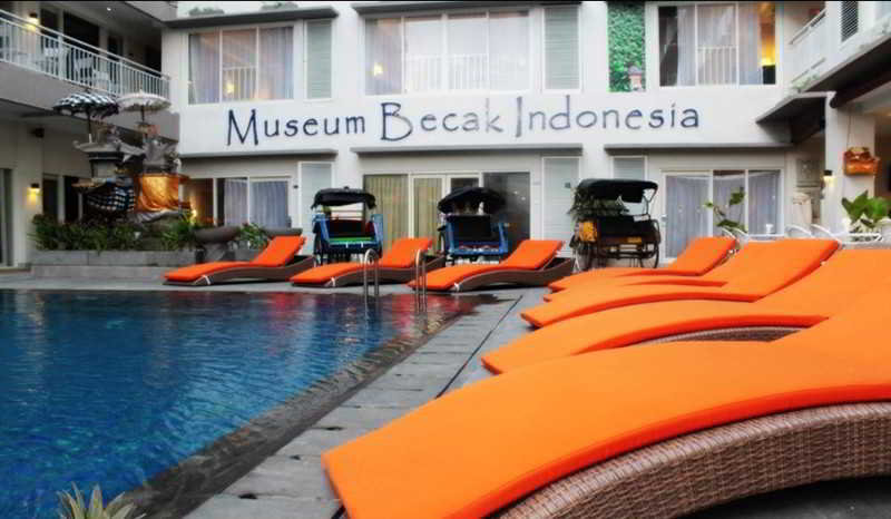Losari Hotel Sunset
