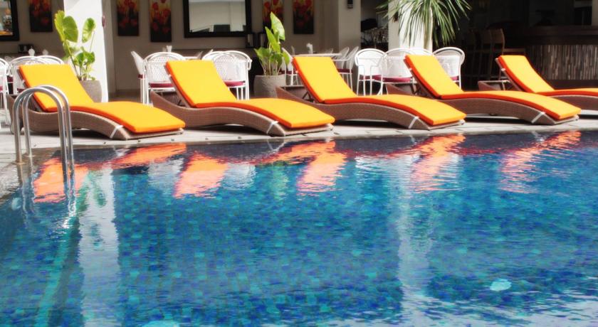 Losari Hotel Sunset