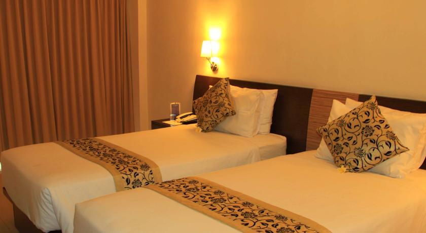 Losari Hotel Sunset