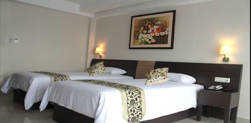 Losari Hotel Sunset