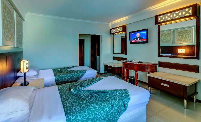 Maharani Beach