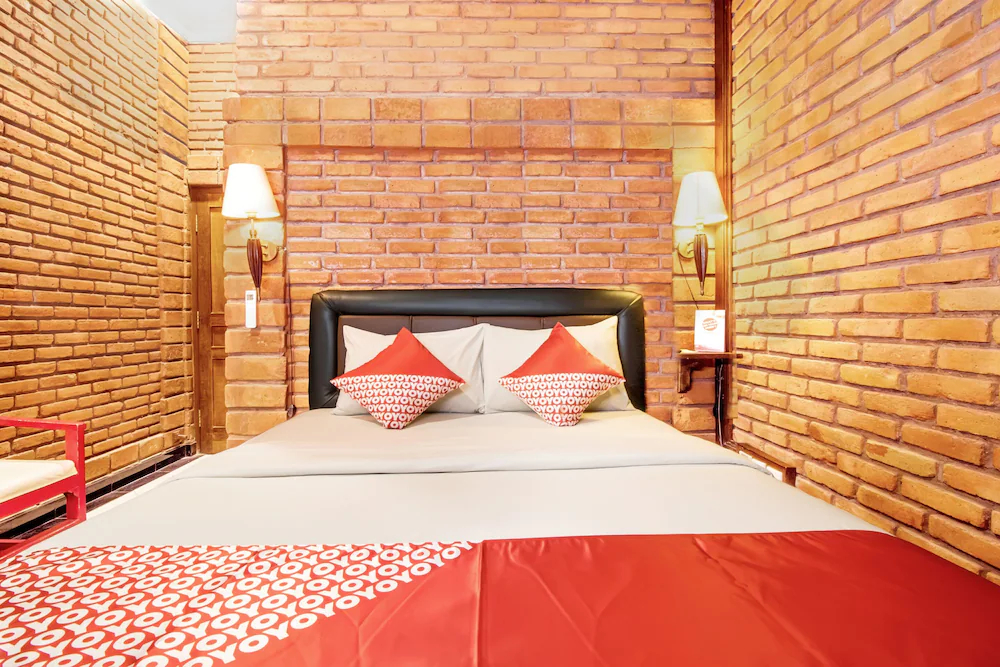 Maxi Budget by OYO Rooms