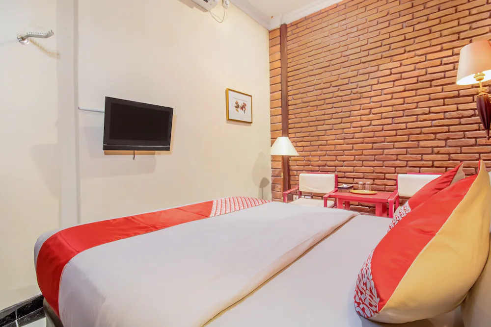 Maxi Budget by OYO Rooms