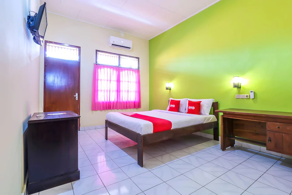 Nan Berlian Inn by OYO Rooms