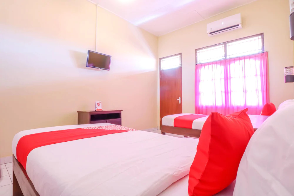 Nan Berlian Inn by OYO Rooms