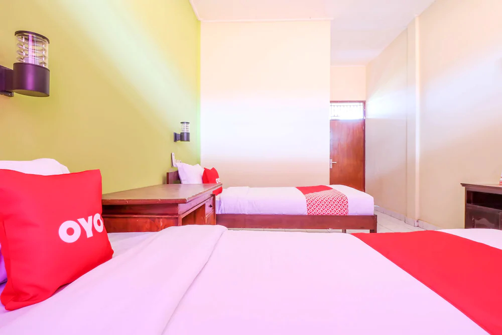 Nan Berlian Inn by OYO Rooms