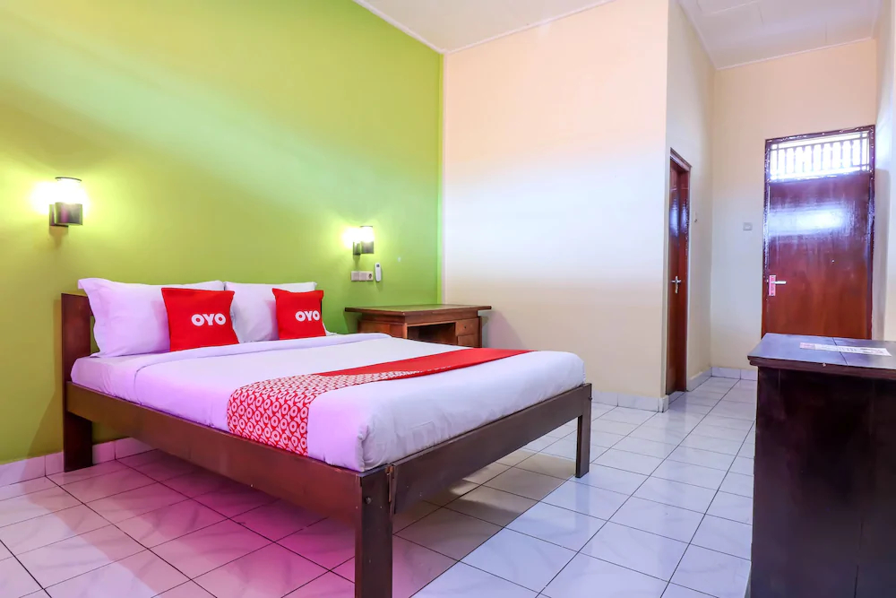 Nan Berlian Inn by OYO Rooms