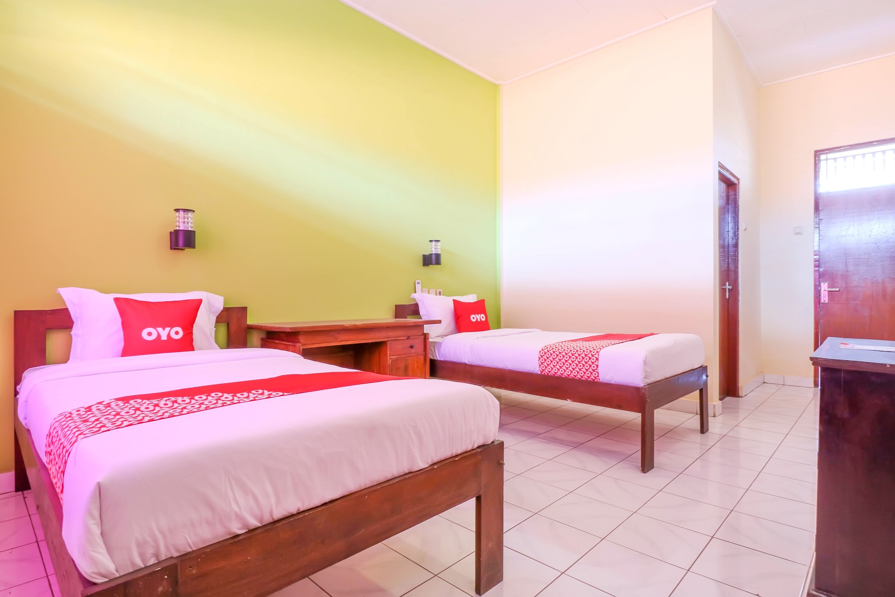 Nan Berlian Inn by OYO Rooms