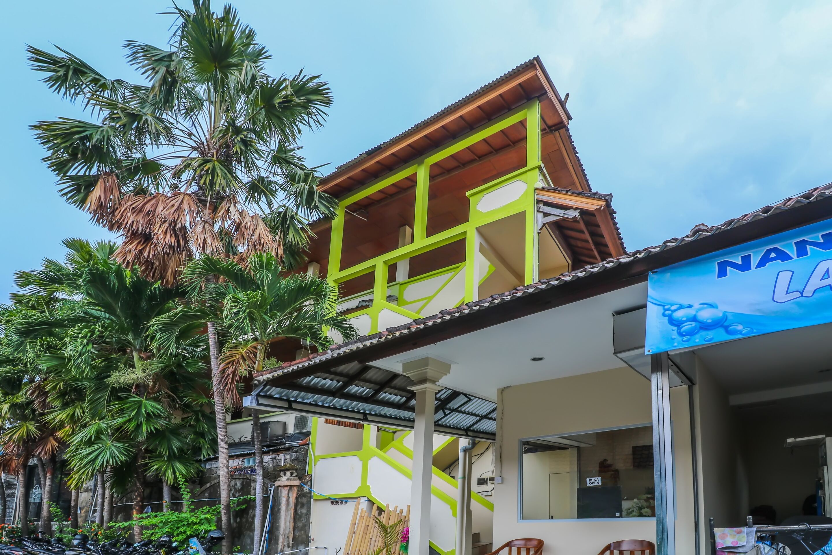 Nan Berlian Inn by OYO Rooms
