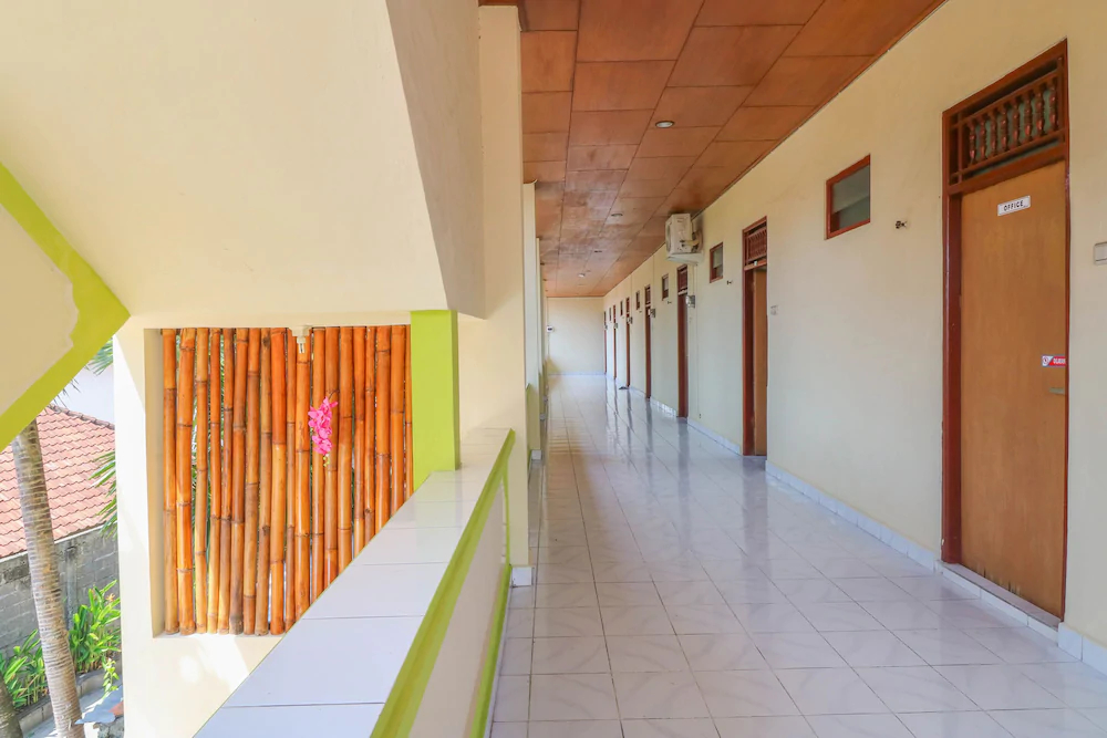Nan Berlian Inn by OYO Rooms