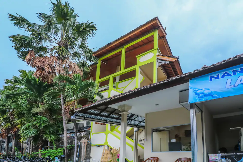 Nan Berlian Inn by OYO Rooms