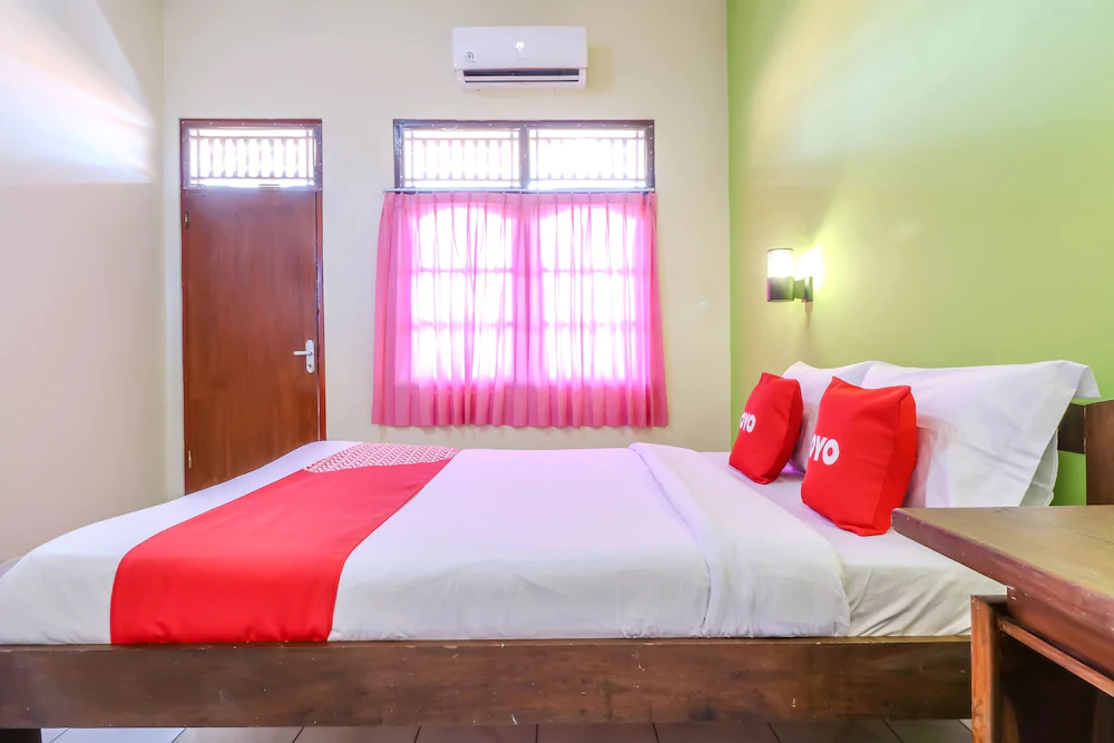 Nan Berlian Inn by OYO Rooms