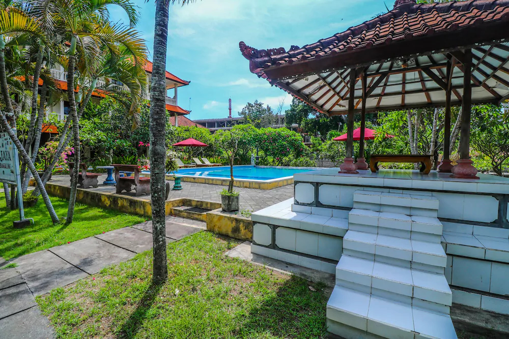 Nan Berlian Inn by OYO Rooms