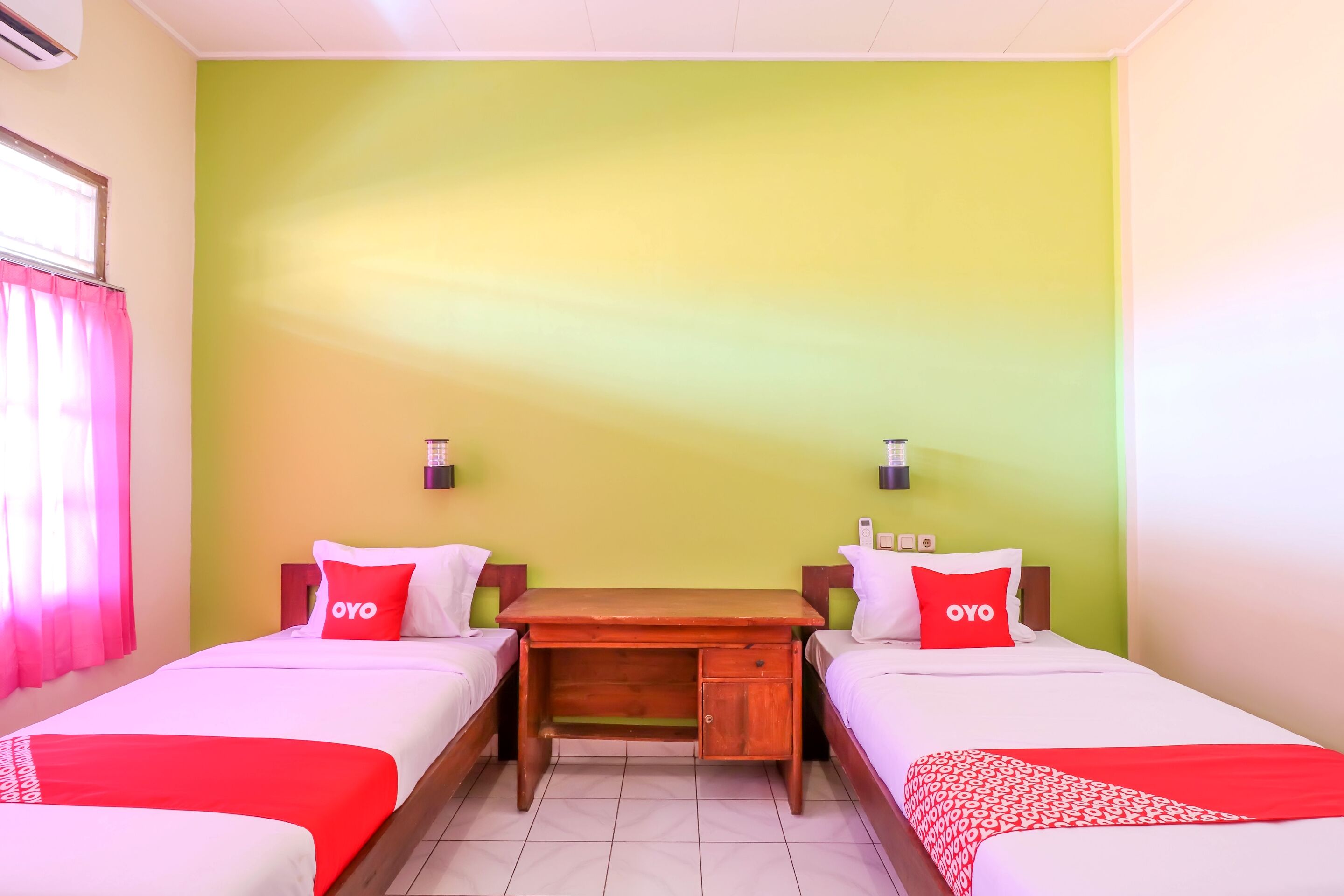 Nan Berlian Inn by OYO Rooms