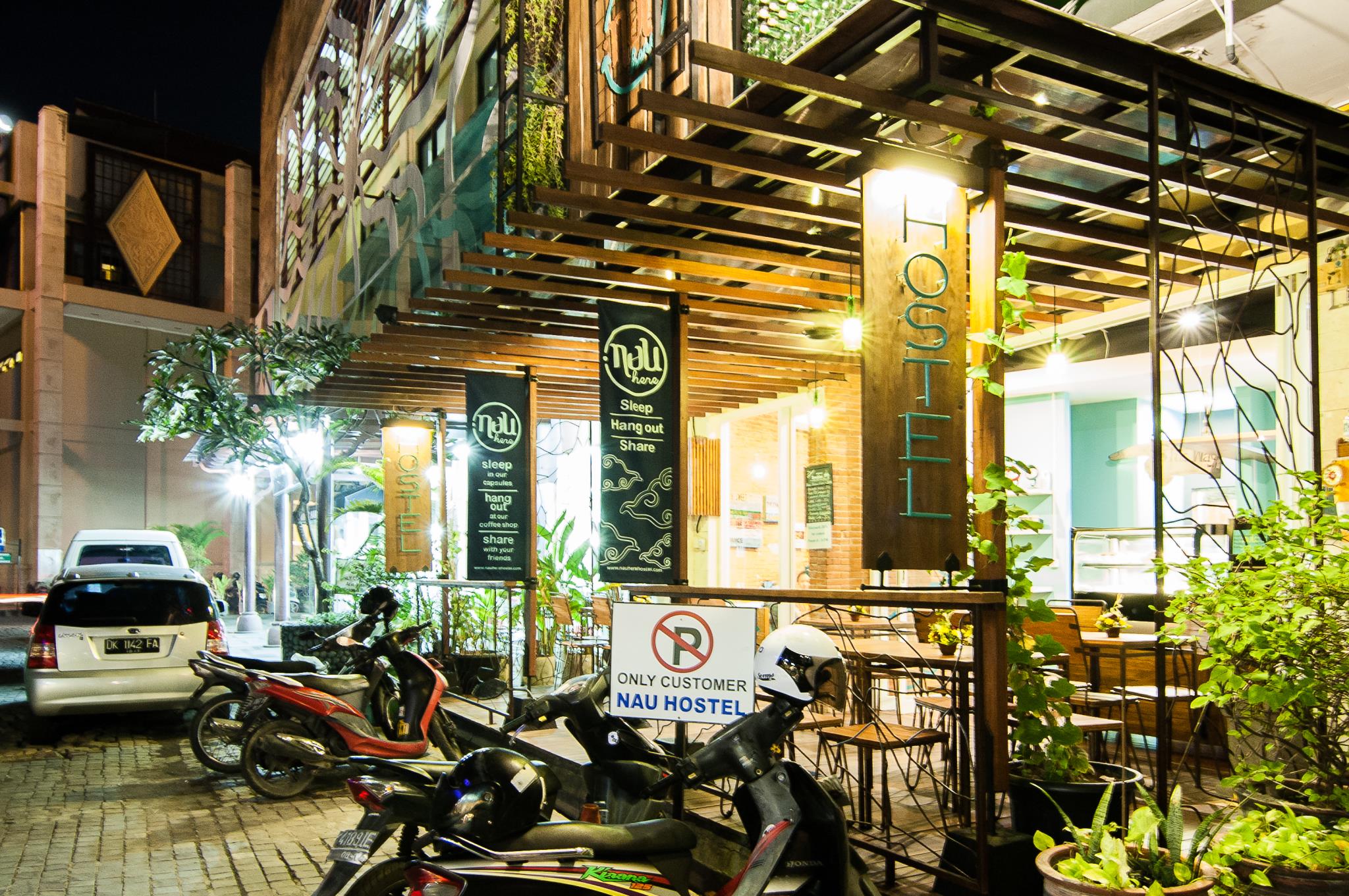 Nau Here Hostel