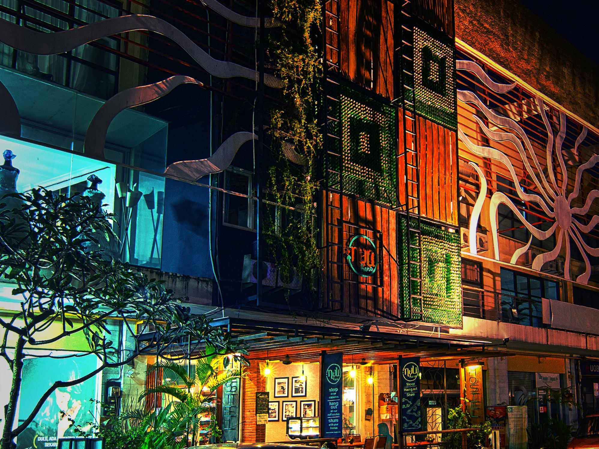 Nau Here Hostel