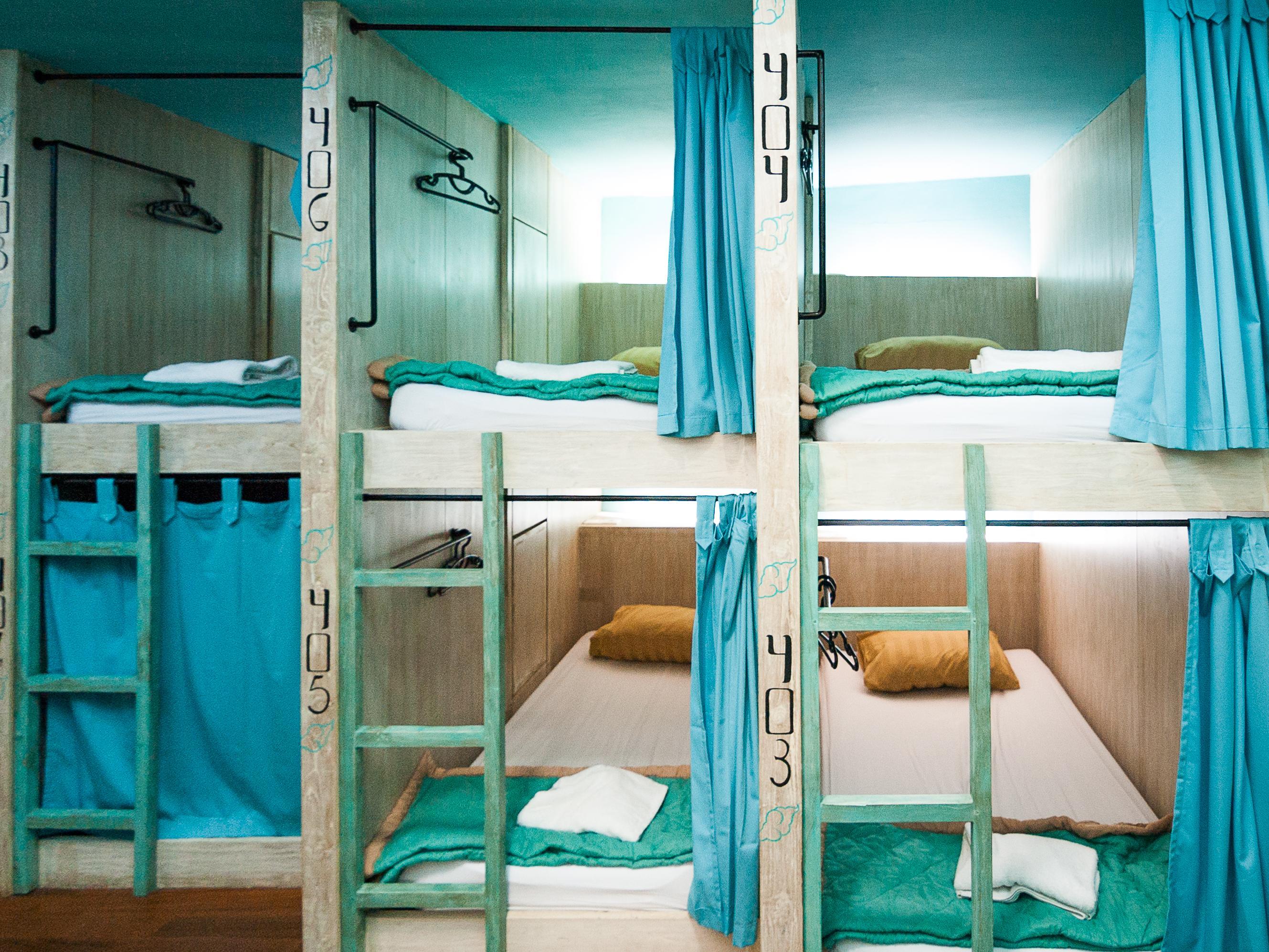 Nau Here Hostel