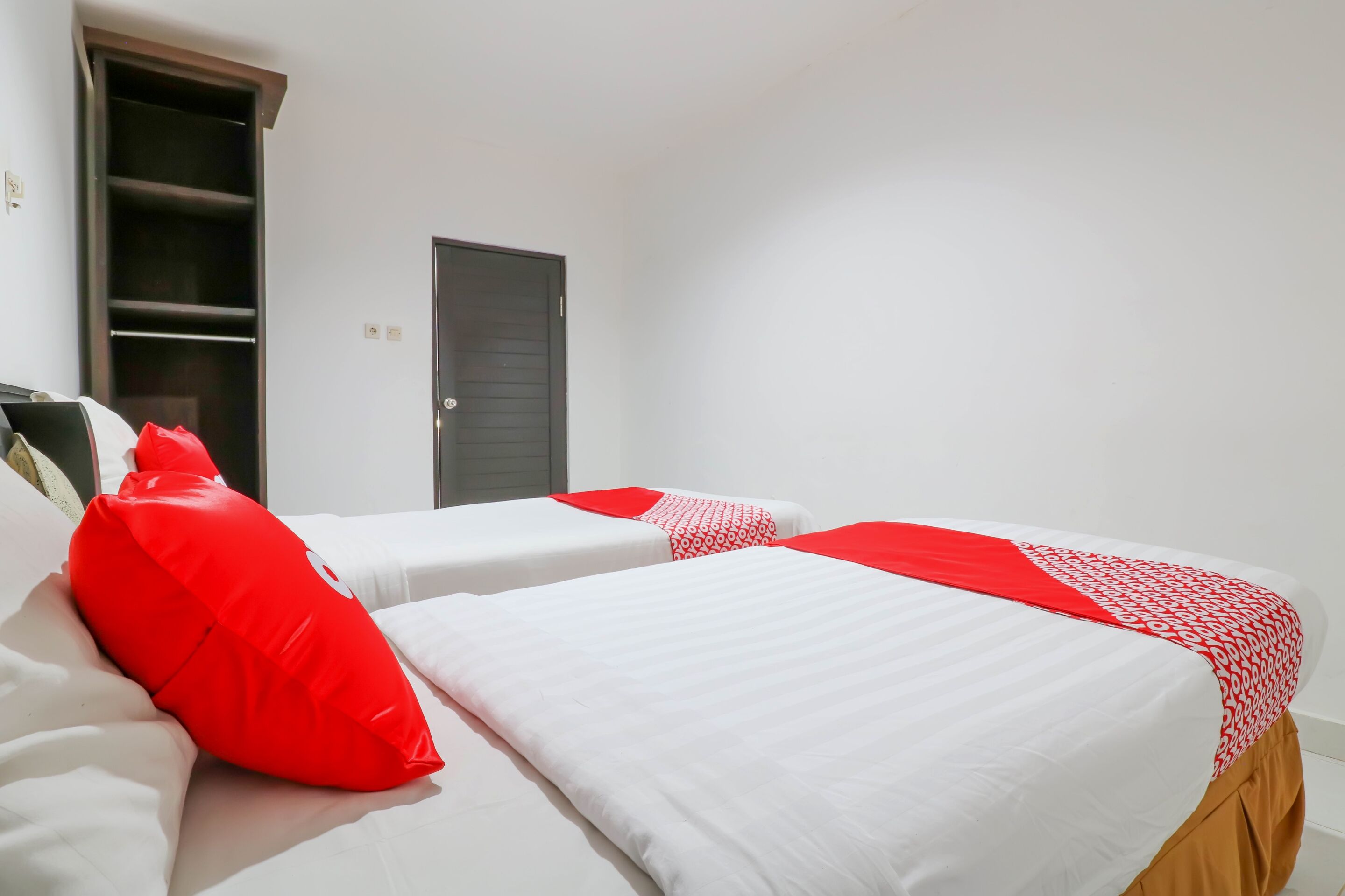 OYO 1666 Grand Pudjawan Hotel