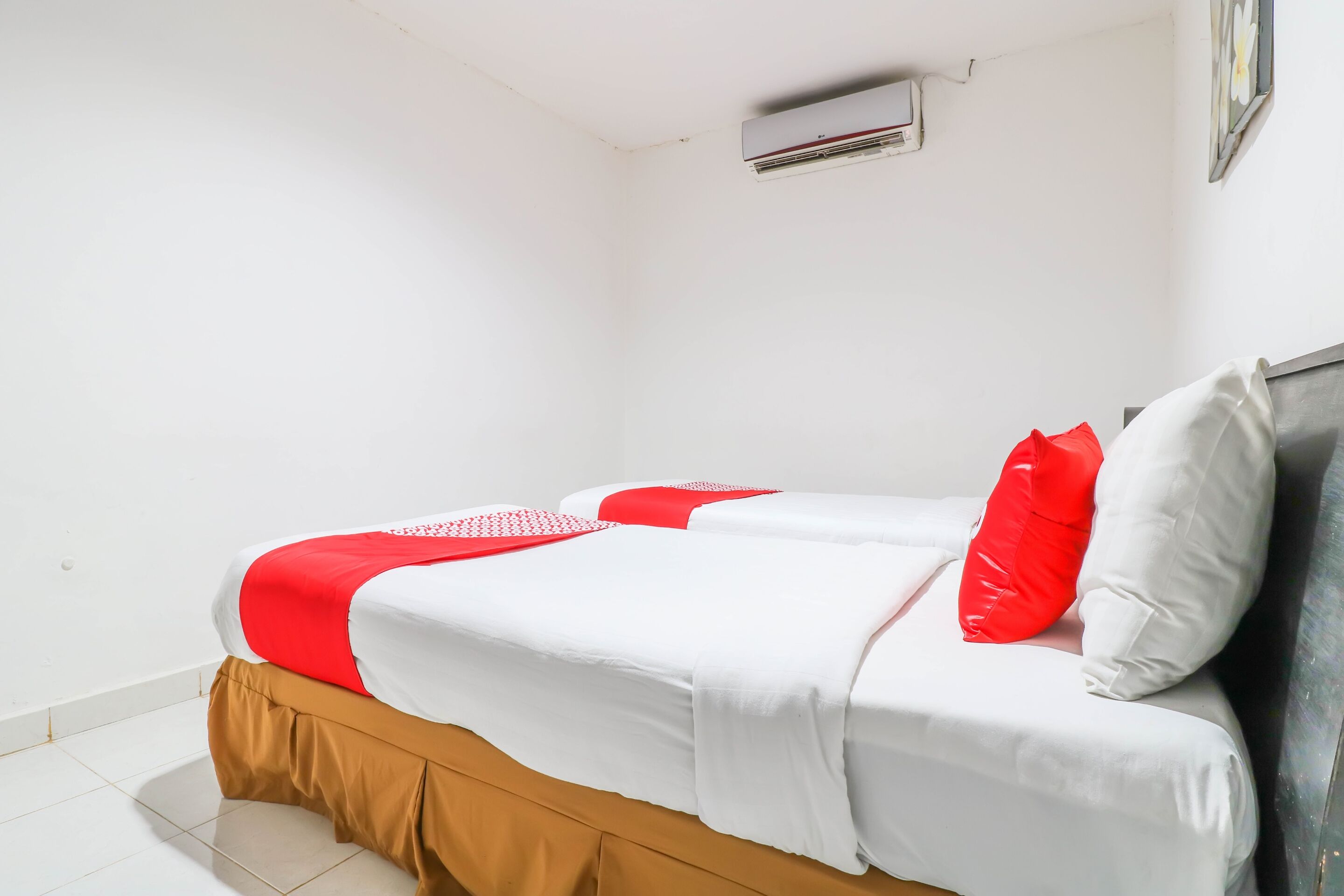 OYO 1666 Grand Pudjawan Hotel