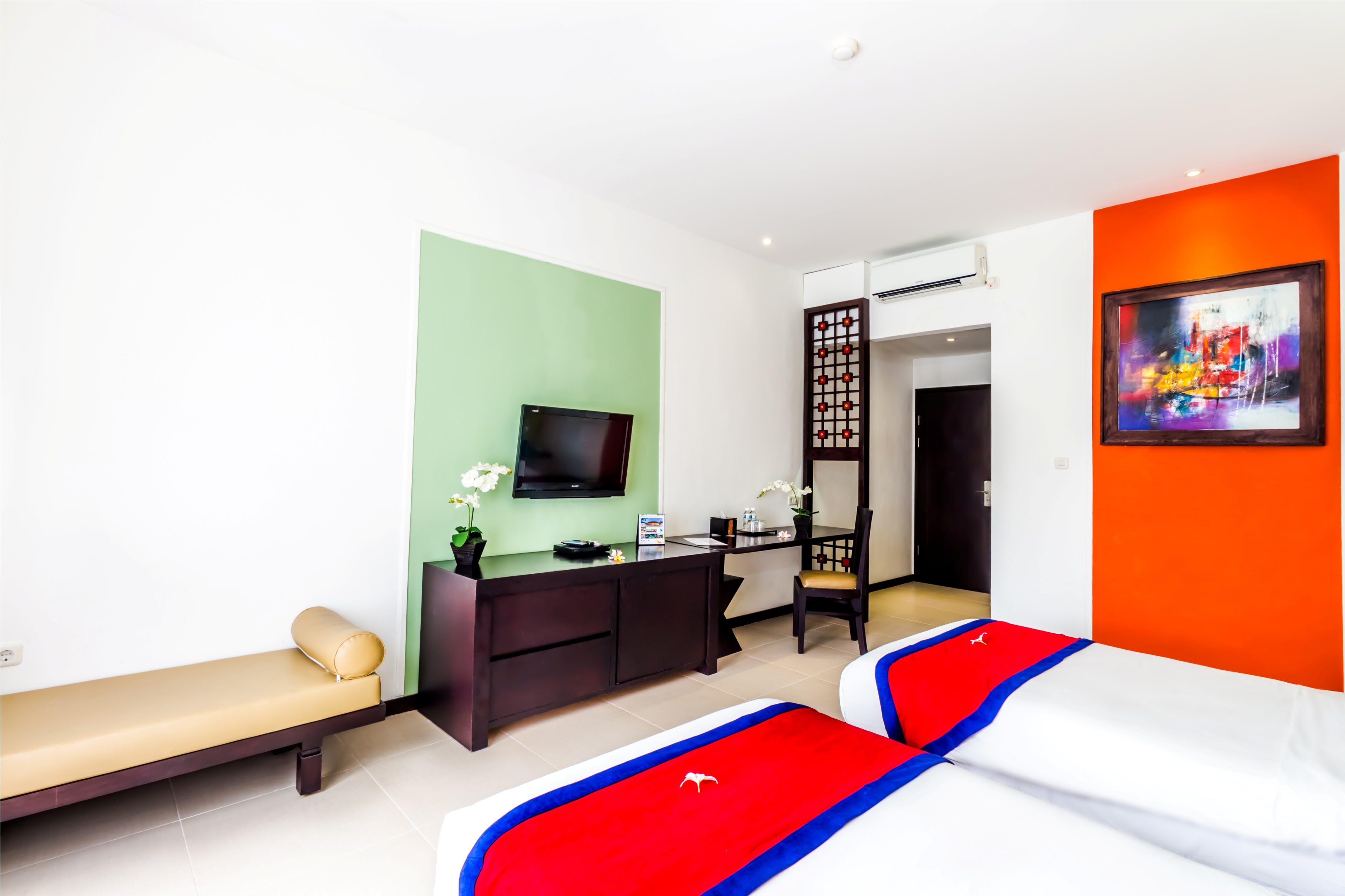 Ozz Hotel Kuta Bali