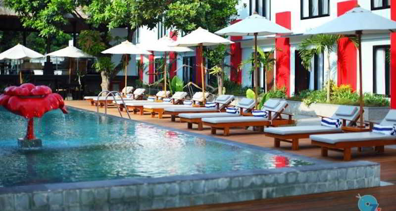 Ozz Hotel Kuta Bali