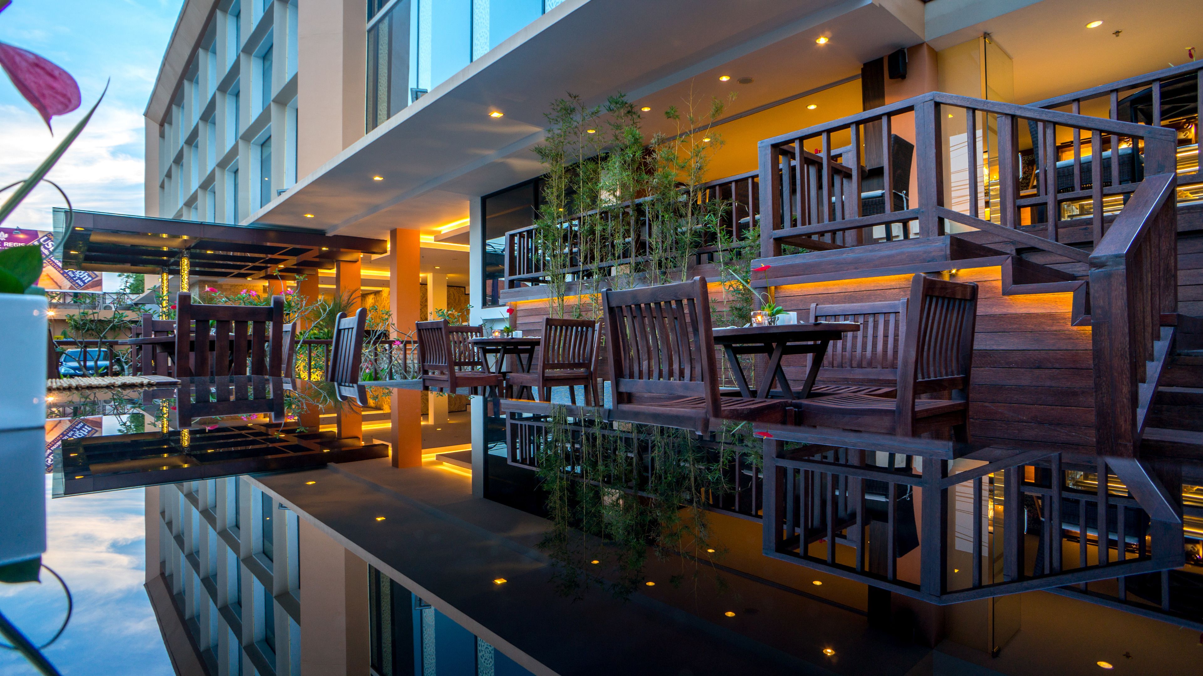 Cross Vibe Paasha Atelier Bali Kuta