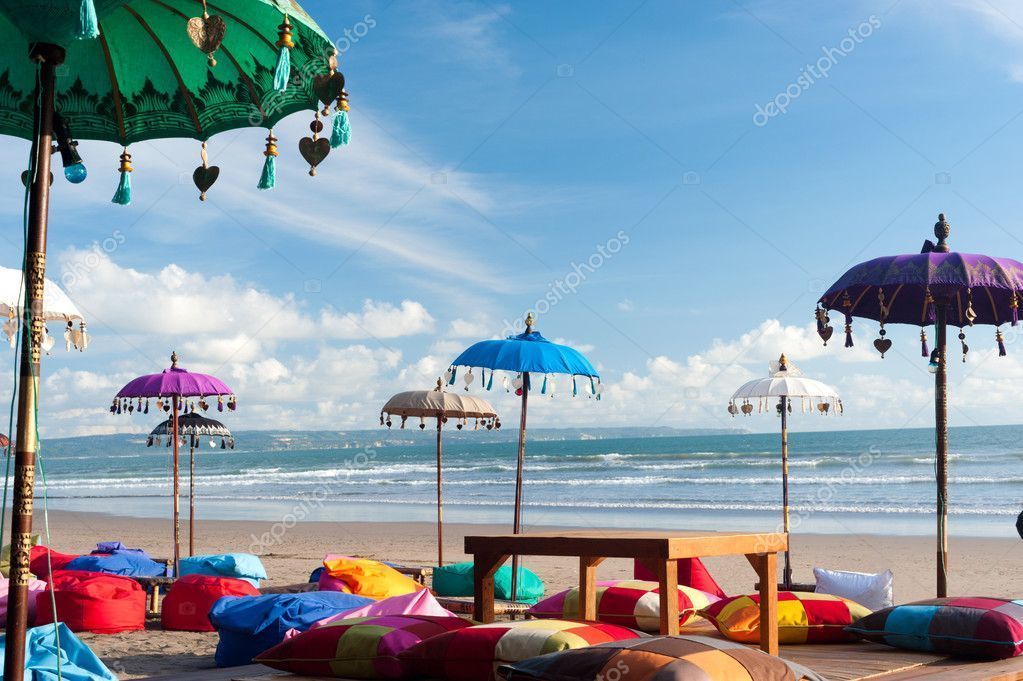 Cross Vibe Paasha Atelier Bali Kuta