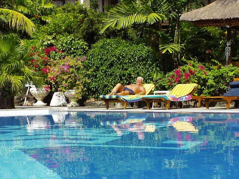 Palm Beach Hotel Bali