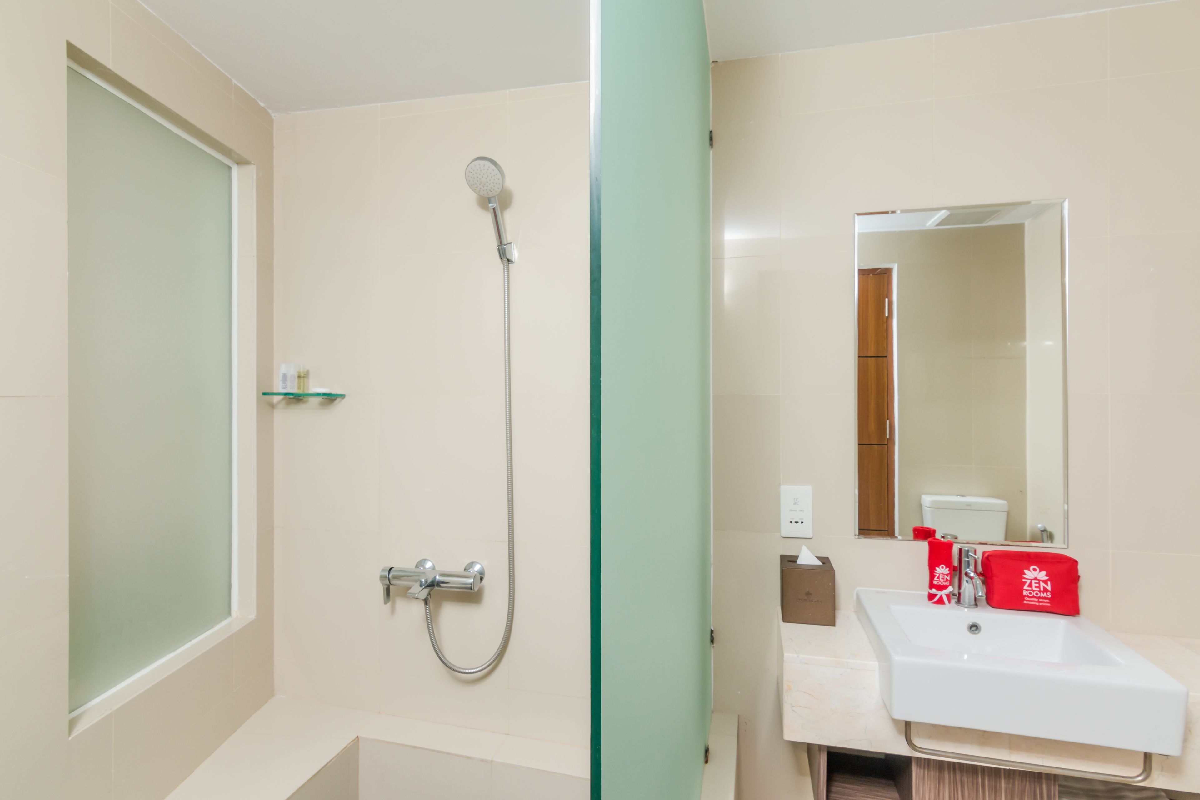 Park Regis Kuta Bali by ZEN Rooms