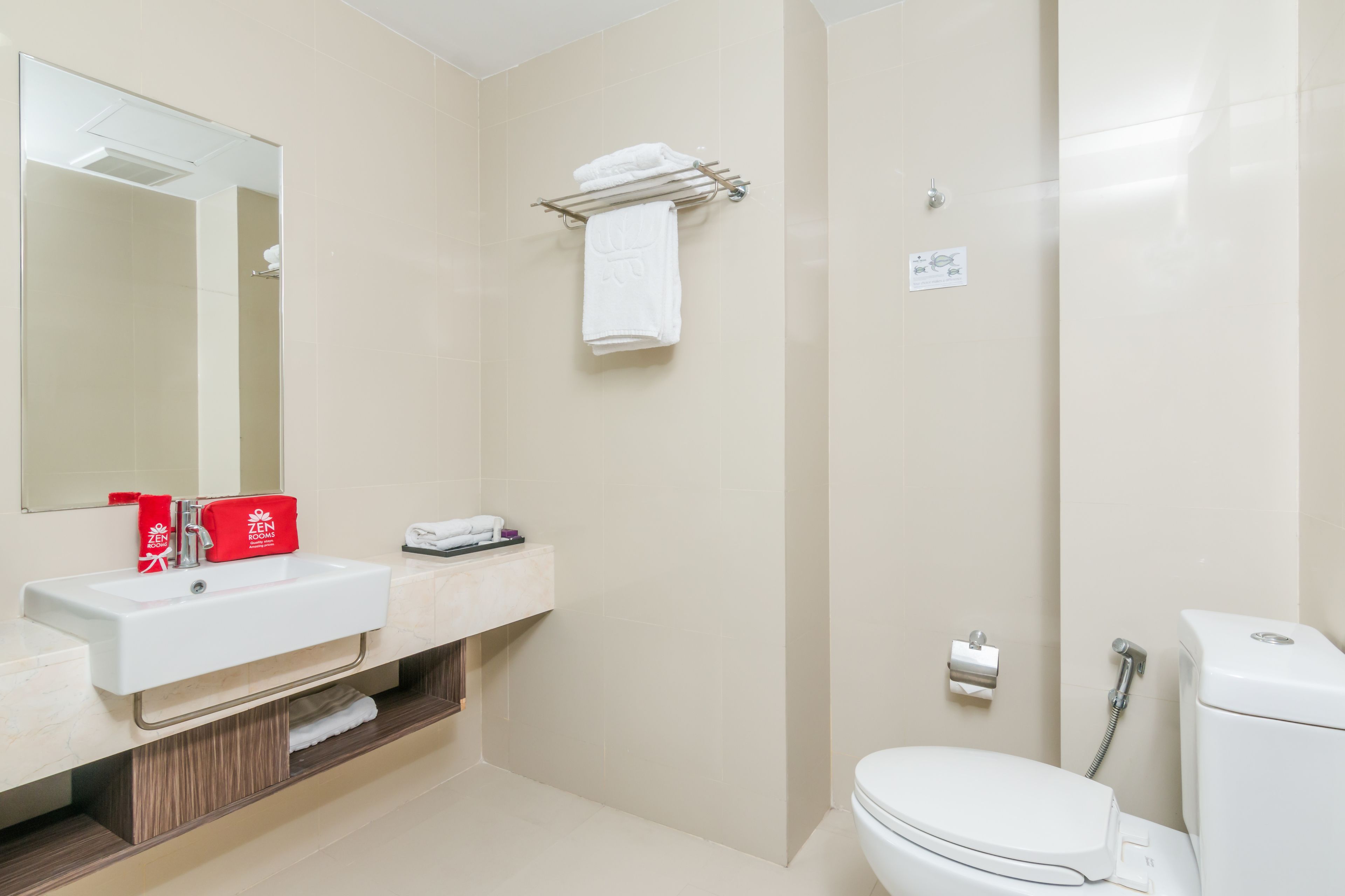Park Regis Kuta Bali by ZEN Rooms