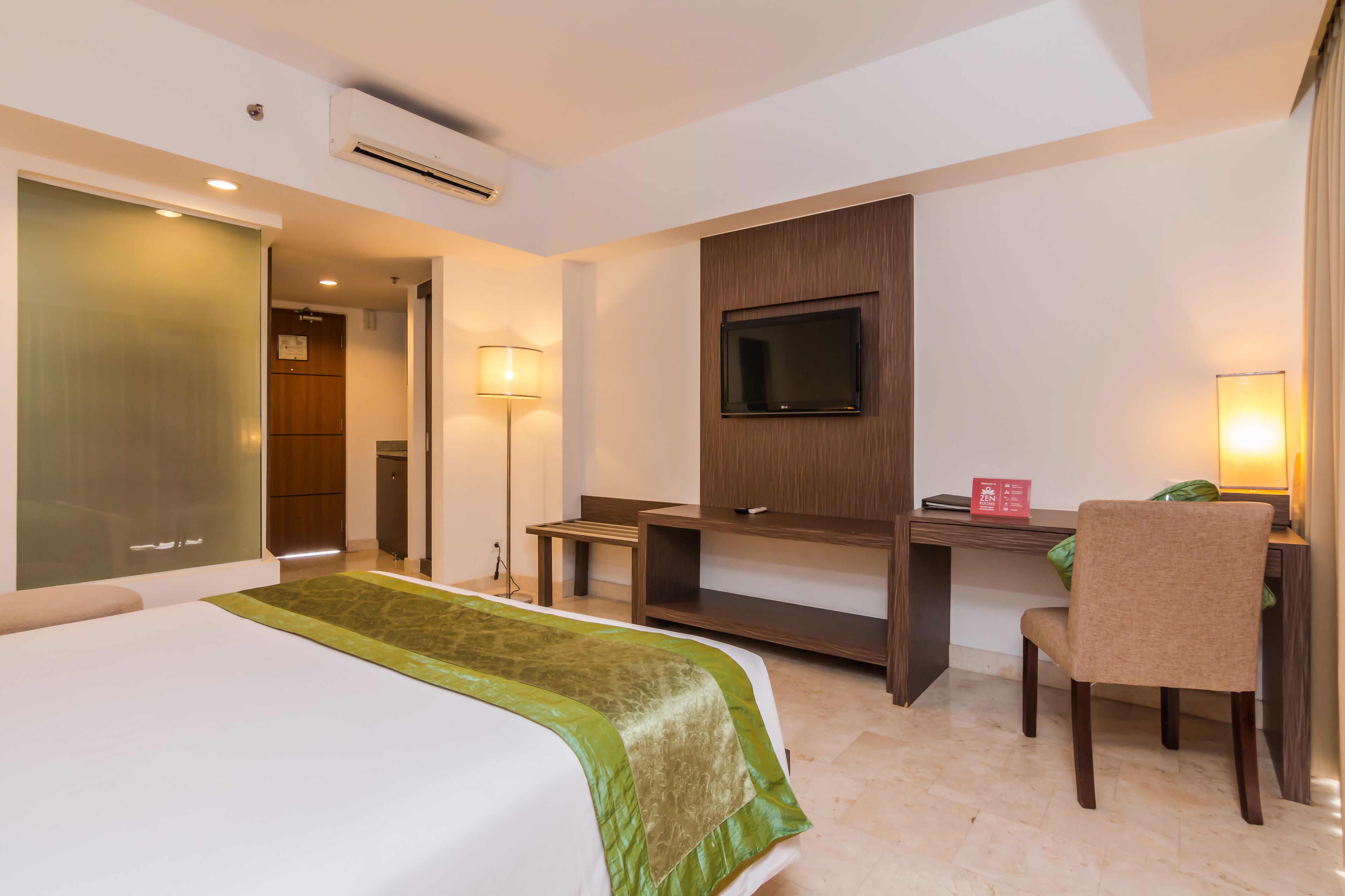 Park Regis Kuta Bali by ZEN Rooms