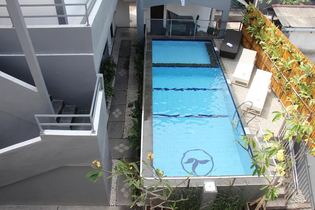 OYO 90376 Rabasta Kuta Residence
