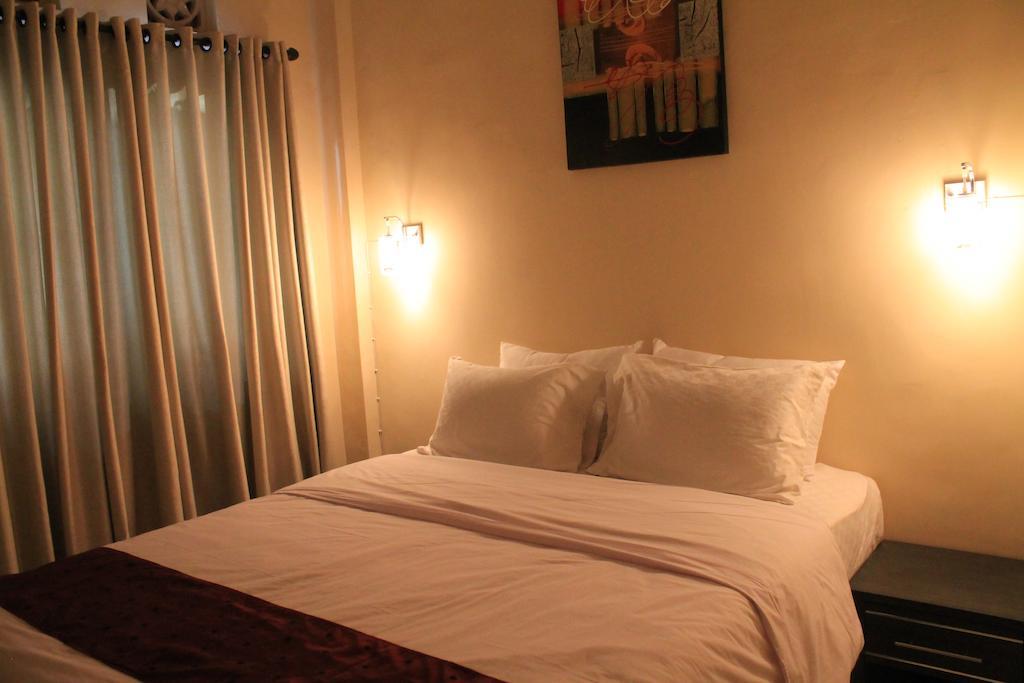 OYO 90376 Rabasta Kuta Residence