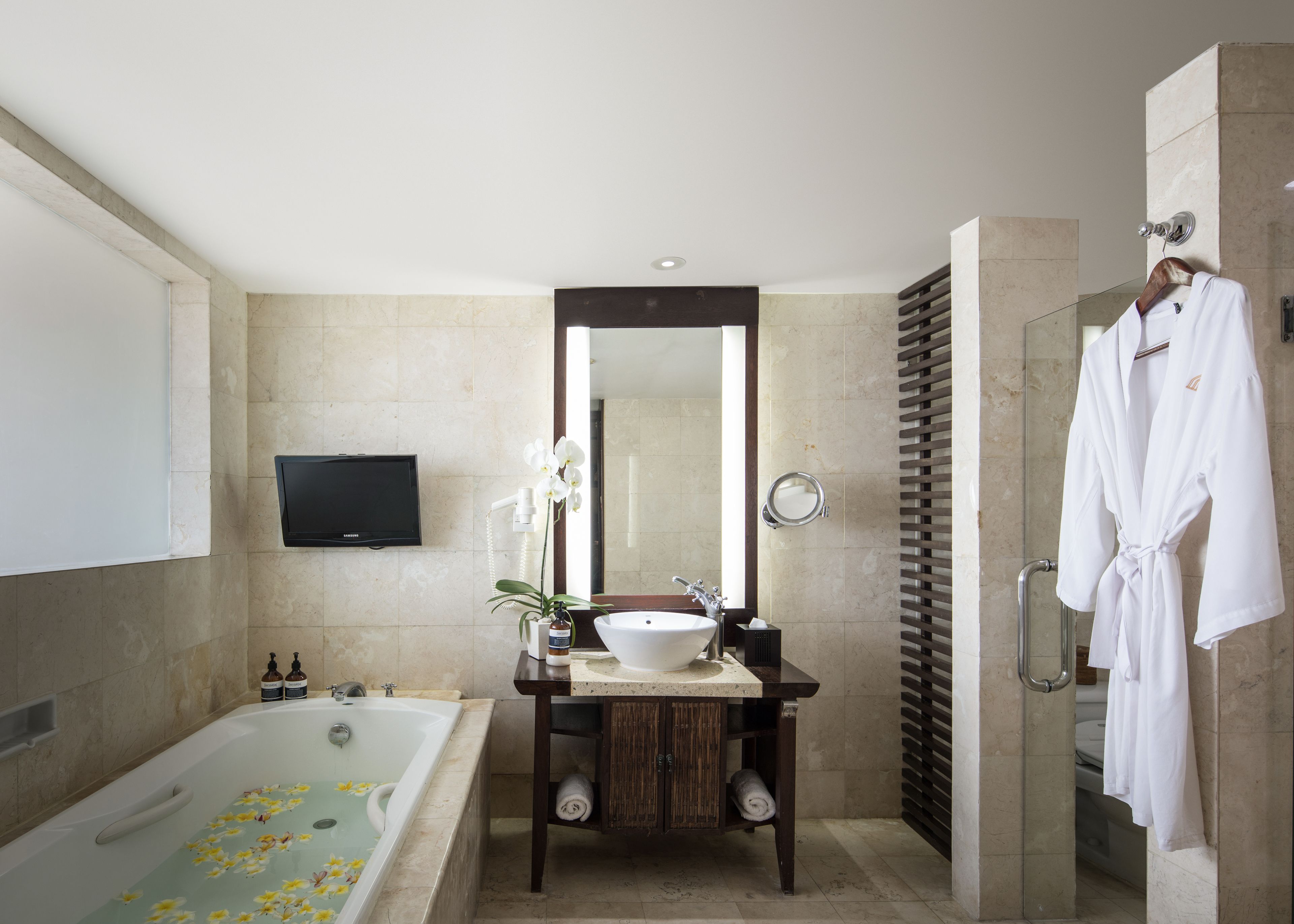 Ramayana Suites Kuta